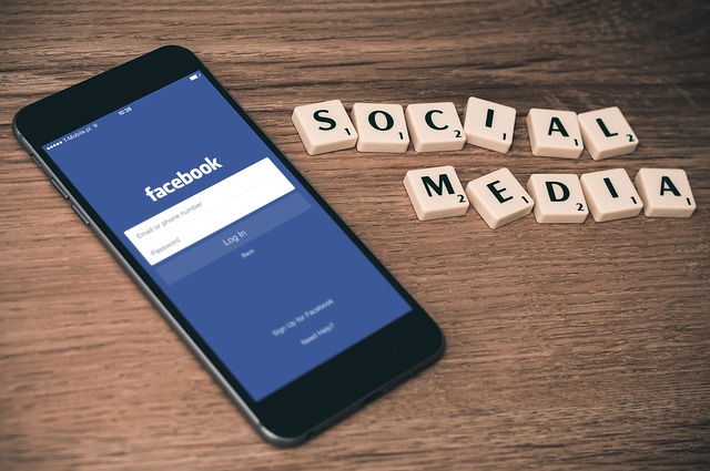 telefon s přihlášením na fb